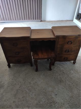 Specchio e panca in legno massello