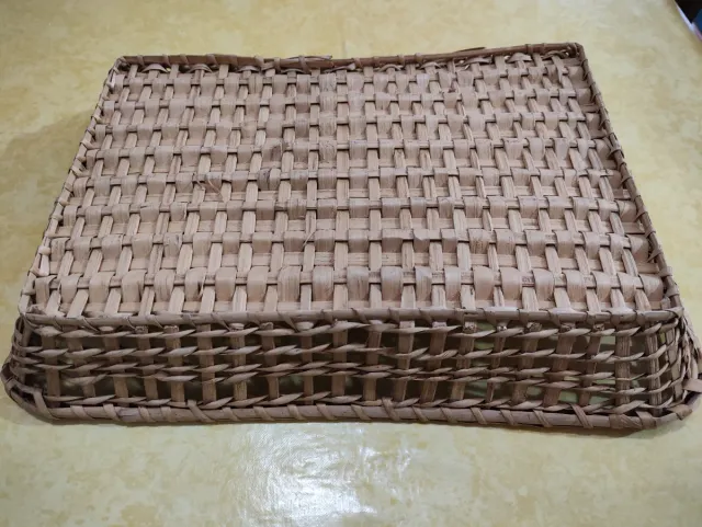 Cesta in vimini rettangolare intrecciata - Decorazione