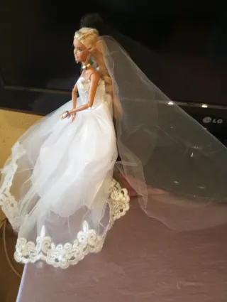 Muñeca Novia con Accesorios