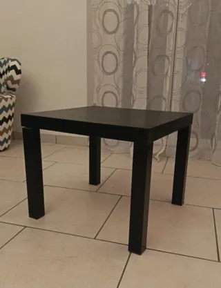 Tavolino nero Ikea