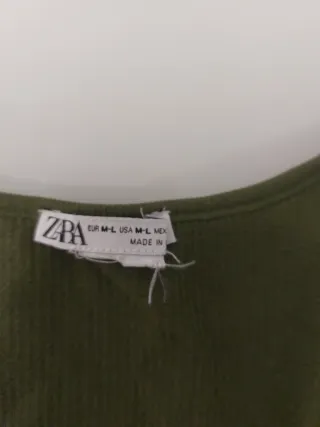 Top Zara verde militar
