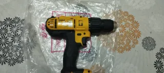 Taladro Percutor Dewalt 18V xr . Modelo:dcd776