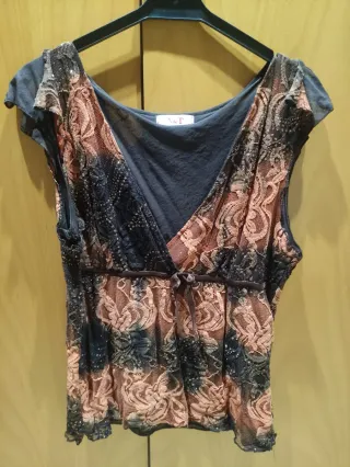 Blusa fiesta encaje naranja y negro