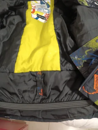 Anorak Quiksilver niño talla 10