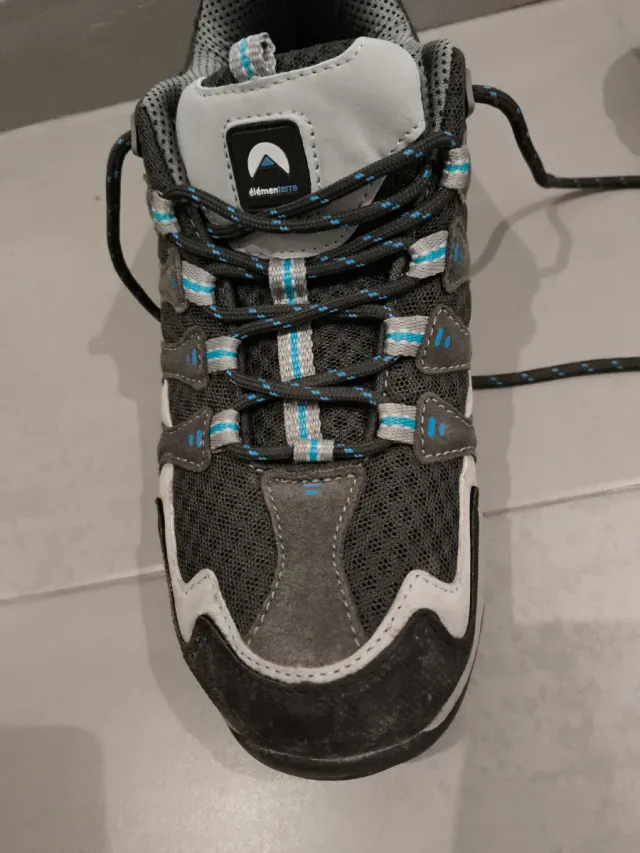 Botas de montaña talla 40 Marca Élémenterre.