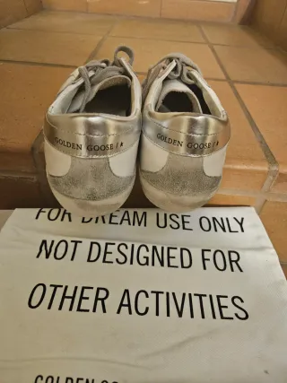 Zapatillas Golden Goose Blancas y Doradas