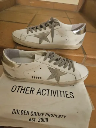 Zapatillas Golden Goose Blancas y Doradas