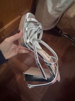 Zapatos de tacón AZAREY plateados