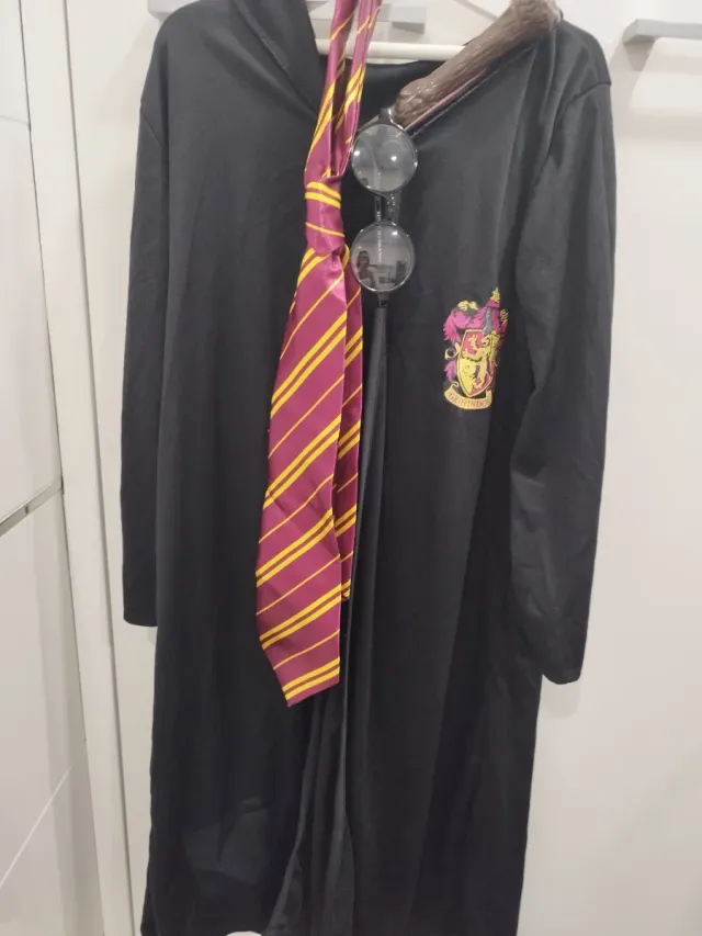Disfraz Harry Potter: Varita, Corbata y Gafas