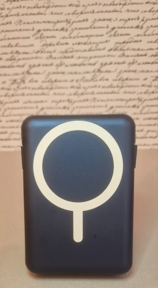 Batería Portátil Magnética Azul