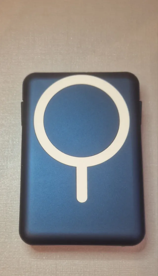 Batería Portátil Magnética Azul