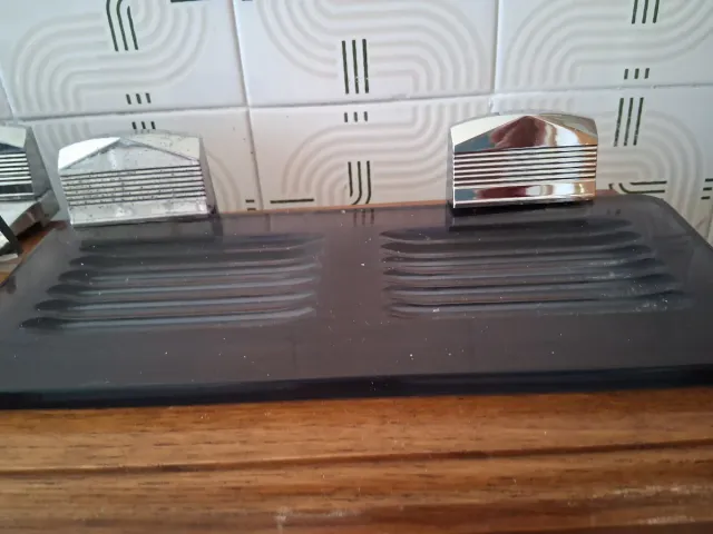 Accessori da bagno retrò argento e trasparente