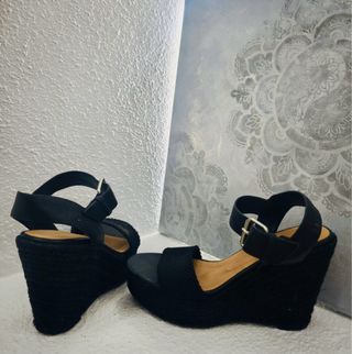 Sandalias Bimba y Lola Negras