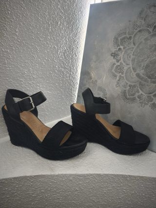 Sandalias Bimba y Lola Negras