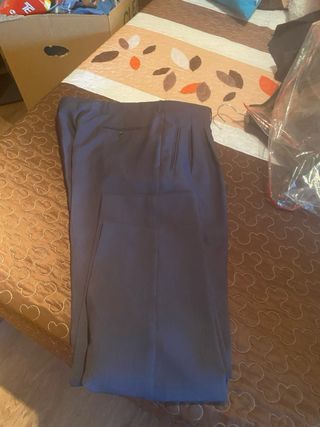 Traje azul talla 42 REGALO CORBATA