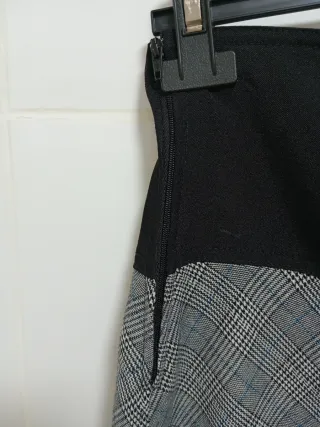 Falda corta a cuadros