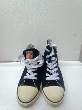 Zapatillas altas con estampado de cómic