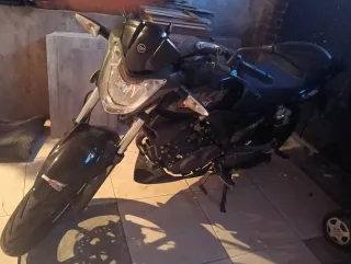 Moto Keeway 125 RKS Negra