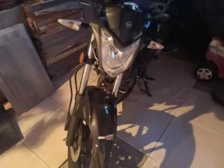 Moto Keeway 125 RKS Negra