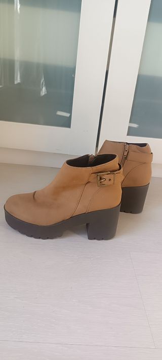 Botines marrones con plataforma