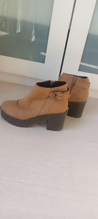 Botines marrones con plataforma