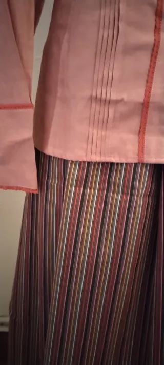 Conjunto vasco neska rayas completo