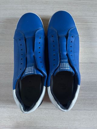 Zapatos Geox Azules y Blancos