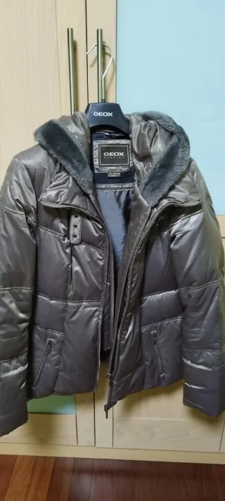 Chaqueta Geox Mujer Plumas Marrón muy ligera