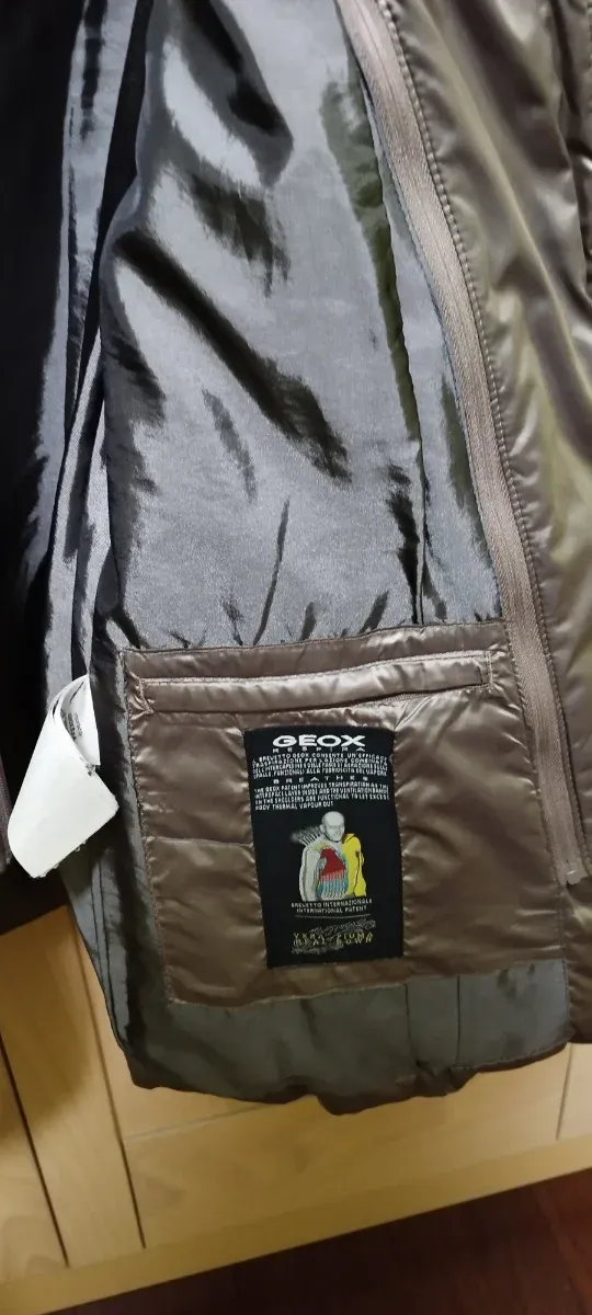 Chaqueta Geox Mujer Plumas Marrón muy ligera