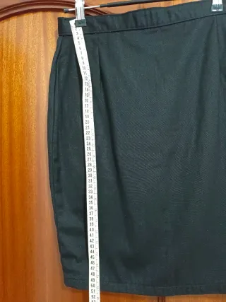 Falda negra tubo