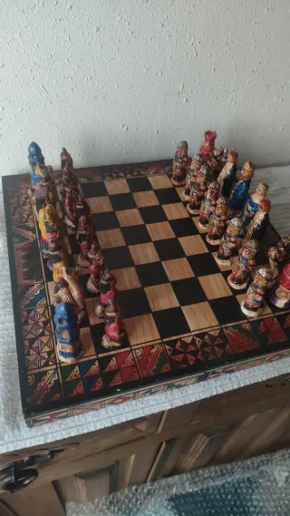 Ajedrez de cerámica artesanal