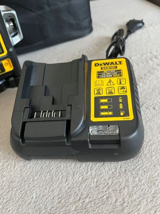 Laser Dewalt 360 gradi