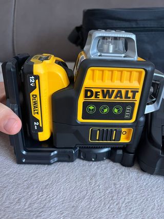 Laser Dewalt 360 gradi