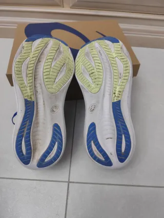 Asics gel Nimbus 27 Scarpe da running Blu tg 42