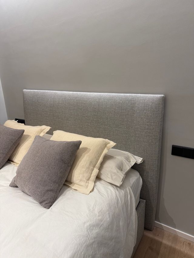 Cabecero effetto tessuto grigio