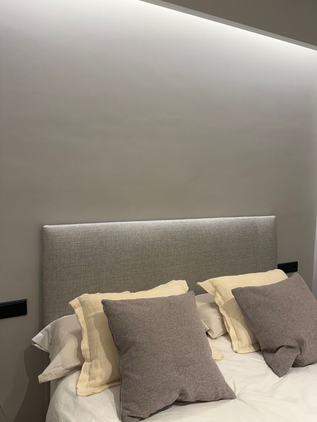 Cabecero effetto tessuto grigio