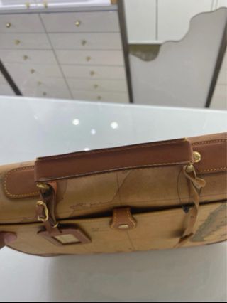 Borsa da viaggio con mappa del mondo