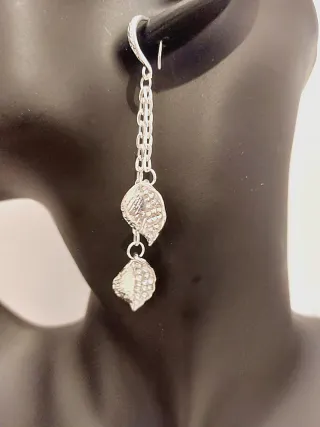 Pendientes hojas plateadas con brillantes