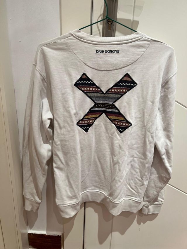 Sudadera blanca, de tela fina, marca blue banana