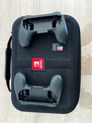 Estuche Viaje Deluxe Nintendo Switch
