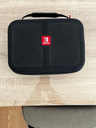Estuche Viaje Deluxe Nintendo Switch
