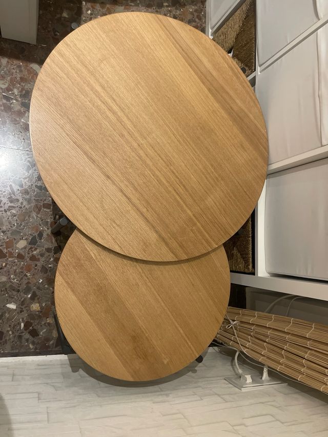 Tavoli ausiliari rotondi in legno e metallo