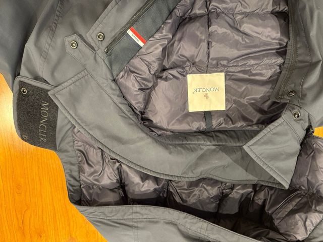 Chaquetón Moncler Azul Talla 7 (58)