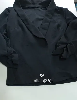 Blusa negra talla S
