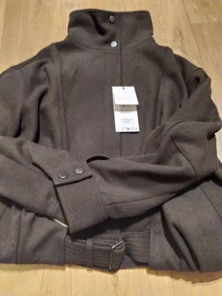 Chaqueta Zara Bomber Minimal con lana