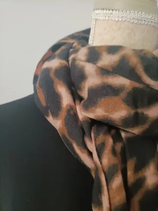 Bufanda Leopardo con Flecos