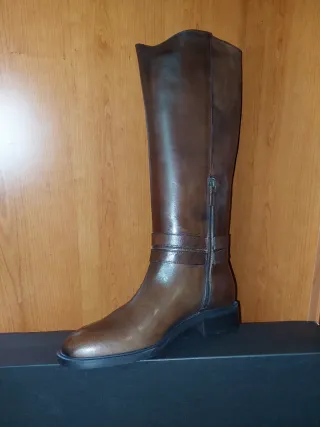 Stivale l donna alti in morbida pelle colore marro