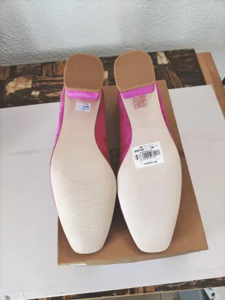 Zapatos Gloria Ortiz Piel fucsia. Talla 40