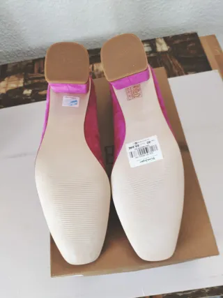 Zapatos Gloria Ortiz Piel fucsia. Talla 40