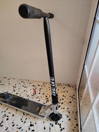 Patinete NKA. 1 año. Muy poco uso